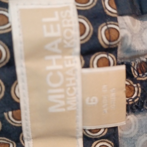 Michael Kors Shorts - Picture 7 of 8